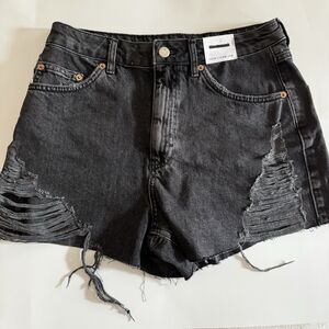 NWT  TOPSHOP Womens 6 Distressed Cut Off Shorts Distressed Raw Hem Black
